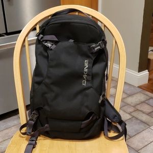 Dakine Heli Pack